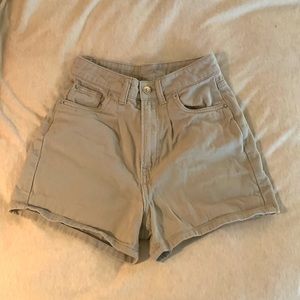 H&M Womens Bermuda High Waisted Shorts - Tan Size 0